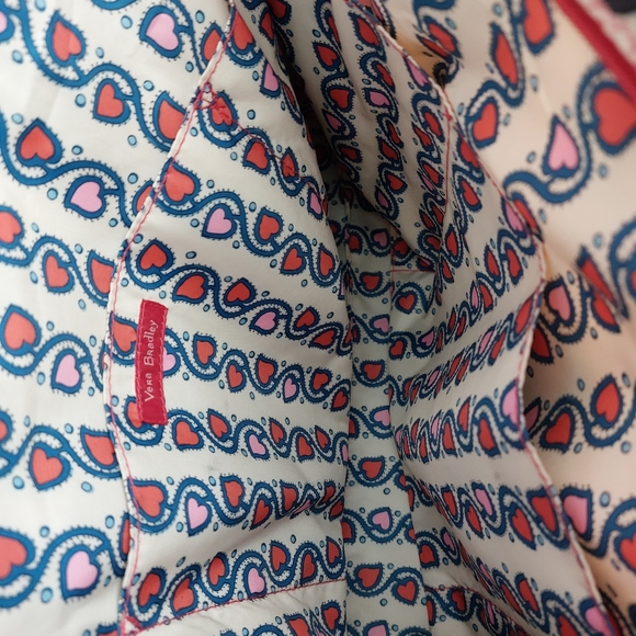 Vera Bradley Large Vera Tote Stiched Flowers NWT - Picture 2 of 5